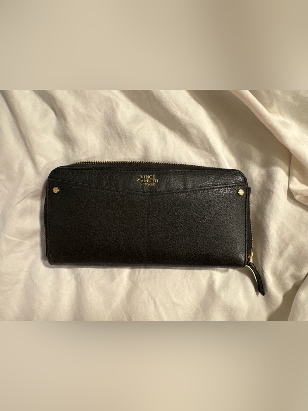Vince Camuto Black Pebbled Leather Zip Wallet Wristlet — Gold Hardware 👛